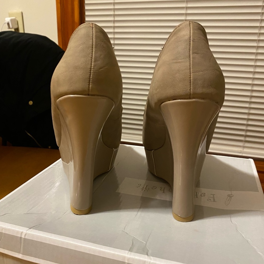 Womens wedges.